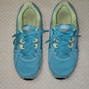 Nike women's shoes size 6.5